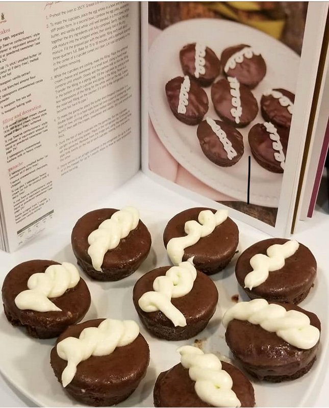 Whoopie Pie Pan - Maria Mind Body Health